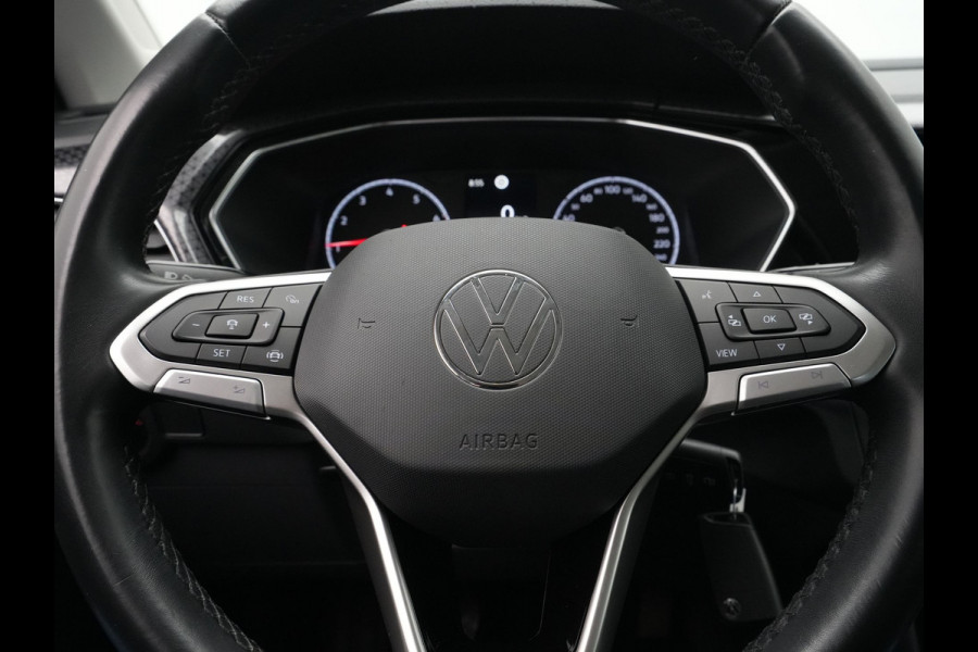 Volkswagen T-Cross 1.0 TSI 110pk Style Navigatie Trekhaak Camera Stoelverwarming 154
