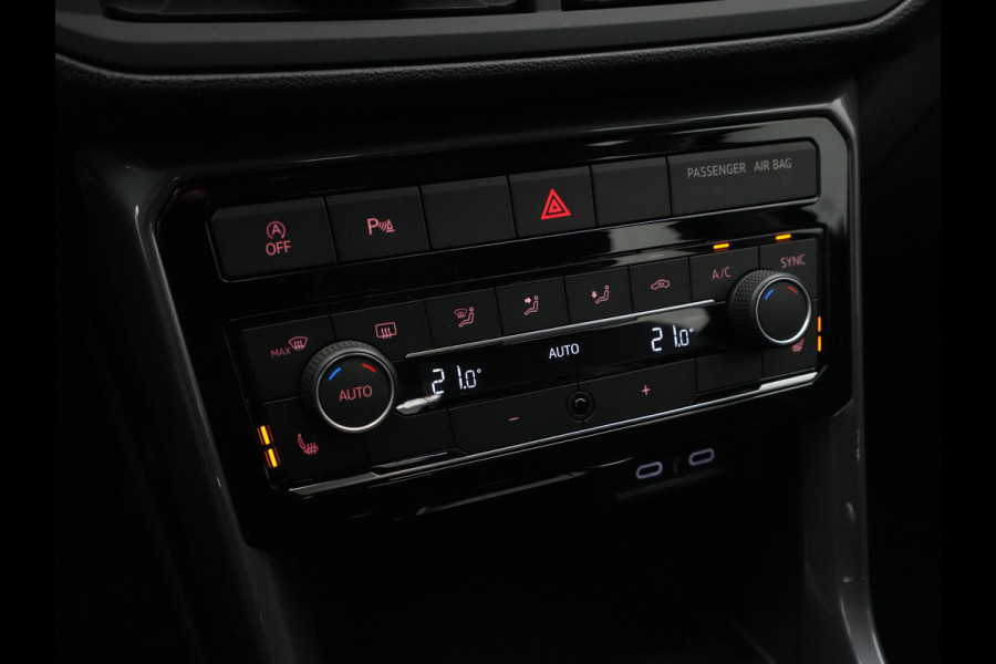 Volkswagen T-Cross 1.0 TSI 110pk Style Navigatie Trekhaak Camera Stoelverwarming 154
