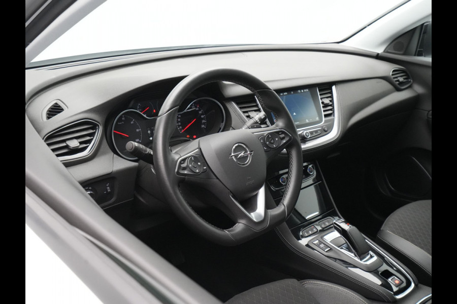 Opel Grandland X 1.6 Turbo Hybrid4 300pk Innovation Navigatie Camera Elek. klep Keyless Carplay Side Assist 68