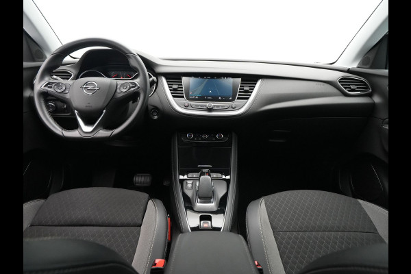 Opel Grandland X 1.6 Turbo Hybrid4 300pk Innovation Navigatie Camera Elek. klep Keyless Carplay Side Assist 68