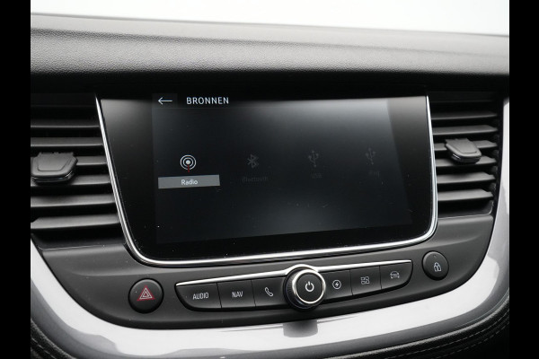 Opel Grandland X 1.6 Turbo Hybrid4 300pk Innovation Navigatie Camera Elek. klep Keyless Carplay Side Assist 68