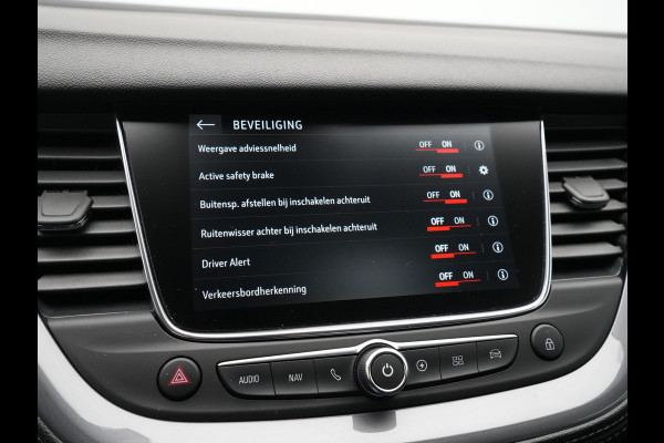 Opel Grandland X 1.6 Turbo Hybrid4 300pk Innovation Navigatie Camera Elek. klep Keyless Carplay Side Assist 68