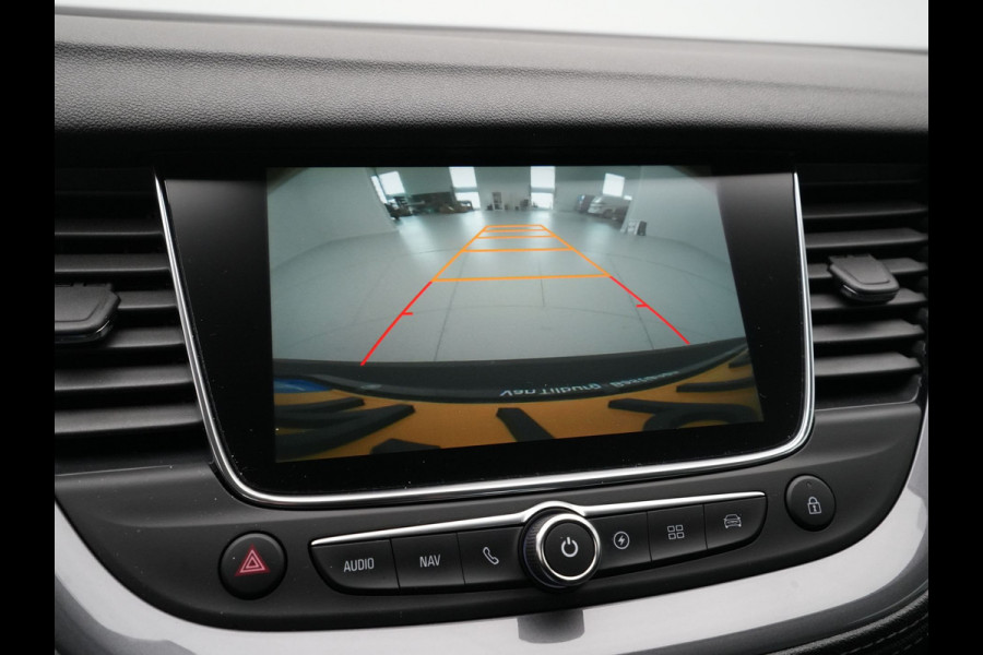 Opel Grandland X 1.6 Turbo Hybrid4 300pk Innovation Navigatie Camera Elek. klep Keyless Carplay Side Assist 68