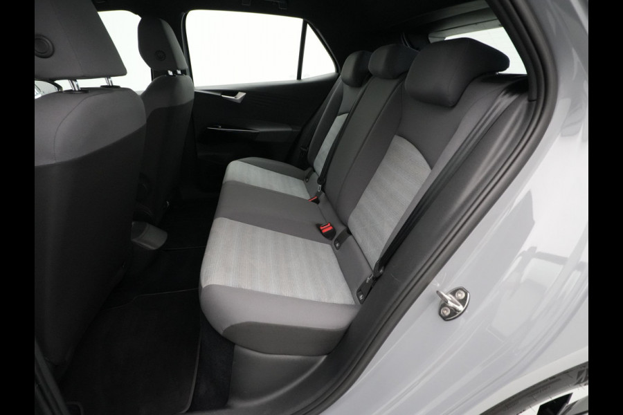Volkswagen ID.3 Pro 58 kWh Navigatie Camera Clima Lm Velgen 126