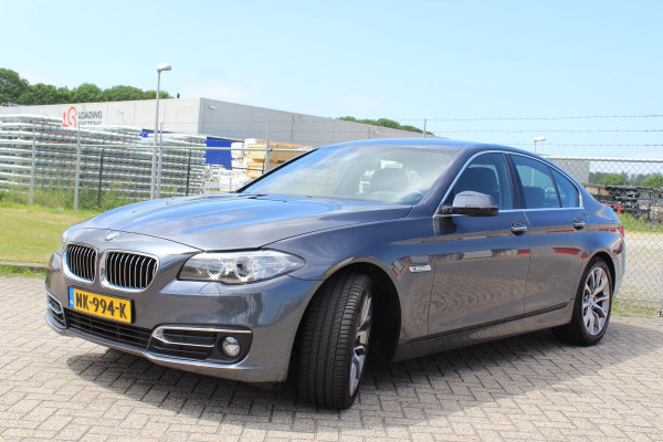 BMW 5 Serie 520i Luxury Edition AUTOMAAT VOL LEDER MULTI MEDIA DEALER ONDERHOUDEN