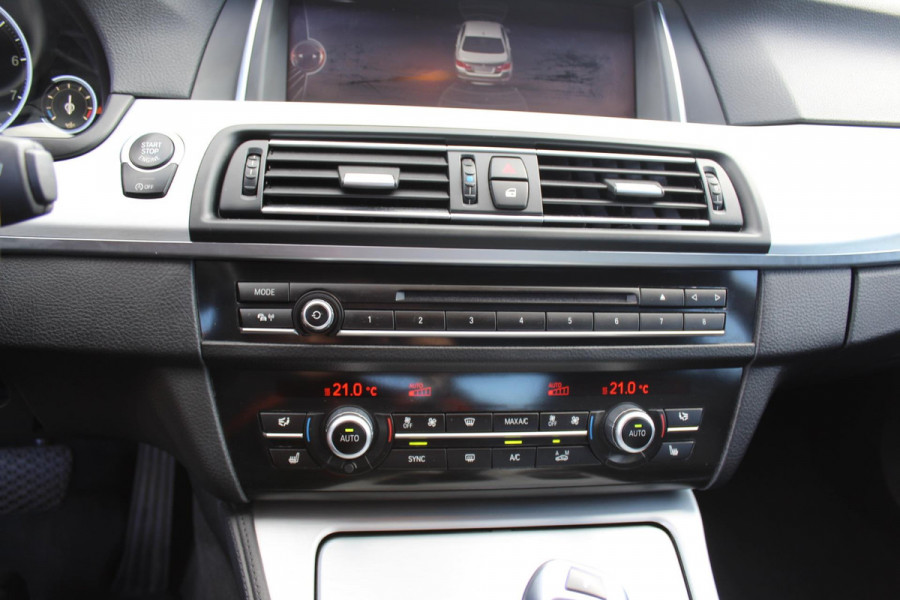 BMW 5 Serie 520i Luxury Edition AUTOMAAT VOL LEDER MULTI MEDIA DEALER ONDERHOUDEN