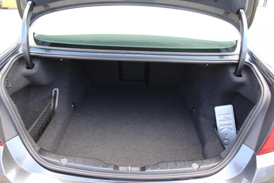 BMW 5 Serie 520i Luxury Edition AUTOMAAT VOL LEDER MULTI MEDIA DEALER ONDERHOUDEN