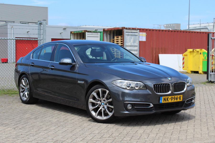 BMW 5 Serie 520i Luxury Edition AUTOMAAT VOL LEDER MULTI MEDIA DEALER ONDERHOUDEN