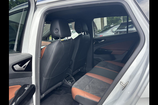 Volkswagen ID.4 Pro Performance CAMERA | LEDER/ALCANTARA | RIJKLAAR INCL. 12 MND. BOVAGGARANTIE