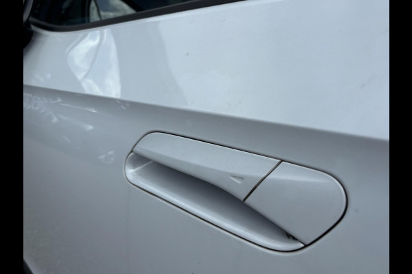 Volkswagen ID.4 Pro Performance CAMERA | LEDER/ALCANTARA | RIJKLAAR INCL. 12 MND. BOVAGGARANTIE