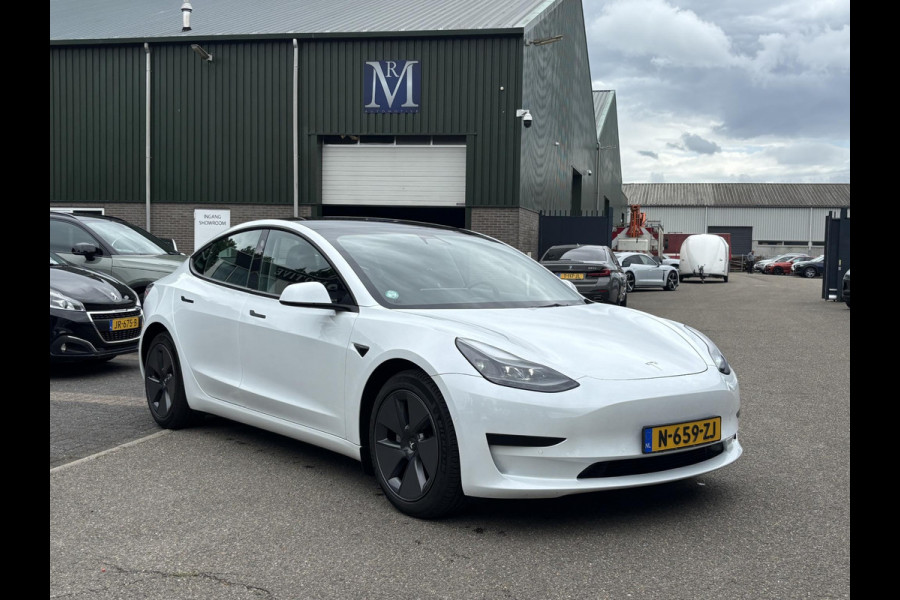 Tesla Model 3 Standard RWD Plus 60 kWh FACELIFT | AUTOPILOT | RIJKLAAR INCL. 12 MND. BOVAGGARANTIE