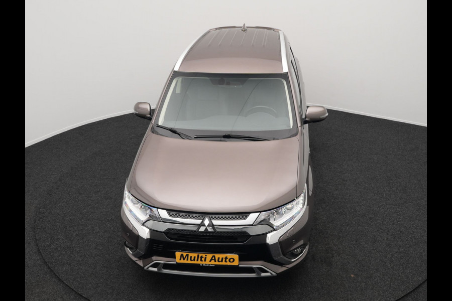 Mitsubishi Outlander 2.4 Intense Plug In Hybrid 225pk Dealer O.H PHEV | Alcantara Sportstoelen Verwarmd | Keyless | Navi Full Map | Camera | Apple Carplay | PDC V + A |