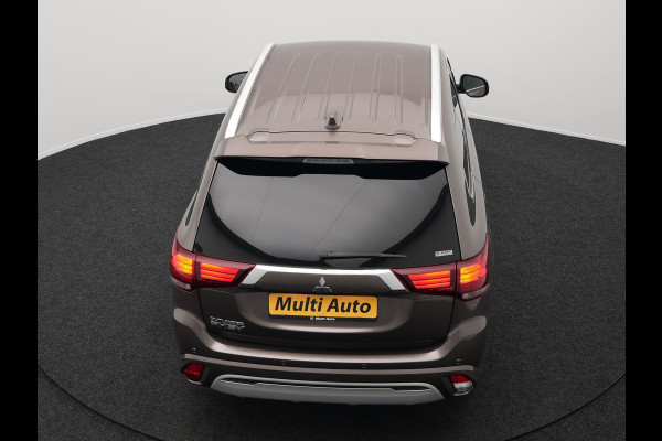 Mitsubishi Outlander 2.4 Intense Plug In Hybrid 225pk Dealer O.H PHEV | Alcantara Sportstoelen Verwarmd | Keyless | Navi Full Map | Camera | Apple Carplay | PDC V + A |