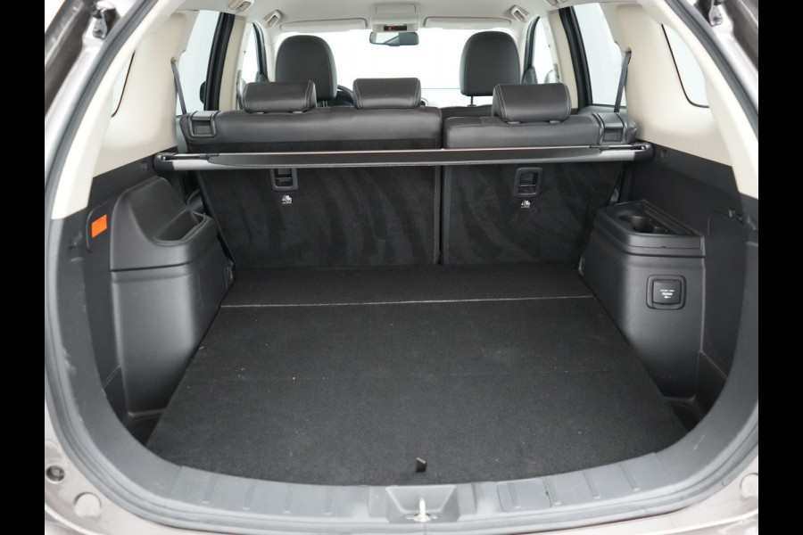 Mitsubishi Outlander 2.4 Intense Plug In Hybrid 225pk Dealer O.H PHEV | Alcantara Sportstoelen Verwarmd | Keyless | Navi Full Map | Camera | Apple Carplay | PDC V + A |