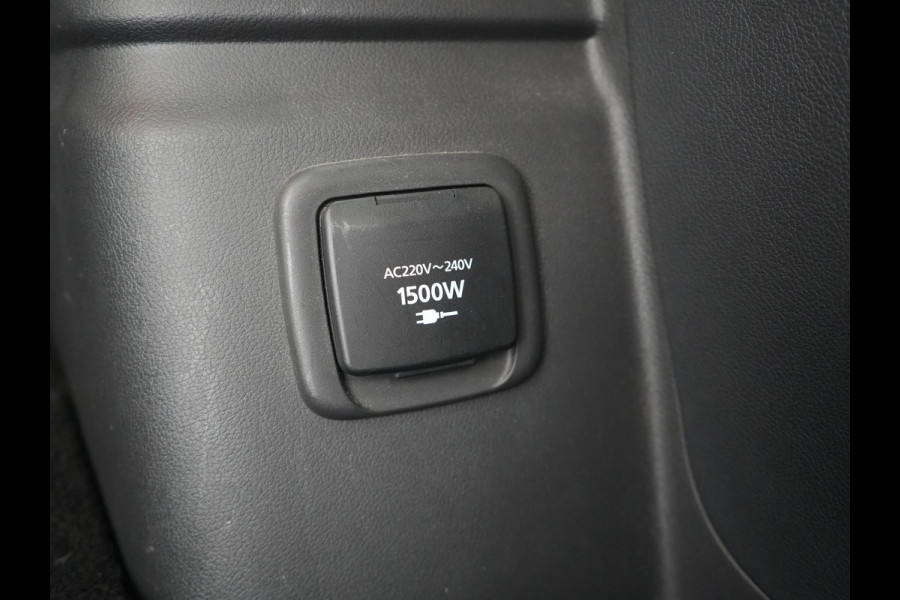 Mitsubishi Outlander 2.4 Intense Plug In Hybrid 225pk Dealer O.H PHEV | Alcantara Sportstoelen Verwarmd | Keyless | Navi Full Map | Camera | Apple Carplay | PDC V + A |