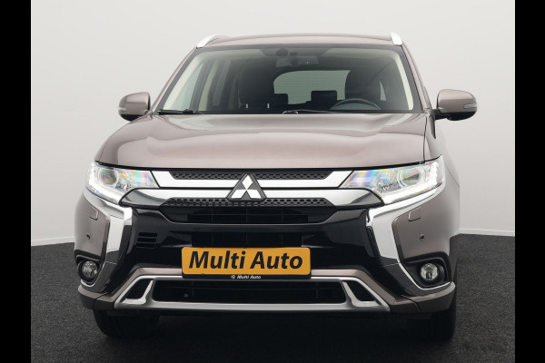 Mitsubishi Outlander 2.4 Intense Plug In Hybrid 225pk Dealer O.H PHEV | Alcantara Sportstoelen Verwarmd | Keyless | Navi Full Map | Camera | Apple Carplay | PDC V + A |