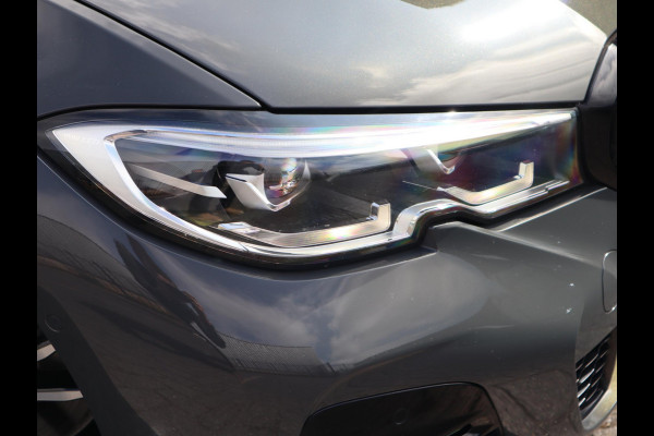 BMW 3 Serie Touring 320i High Executive | HUD | Panodak | Adaptive Cruise