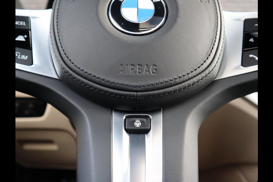 BMW 3 Serie Touring 320i High Executive | HUD | Panodak | Adaptive Cruise