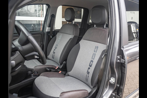Fiat Panda TwinAir Turbo 4x4 Cross | Clima | Winter Pack | Dakrails | Privacy Glass | PDC | Enige in NL !