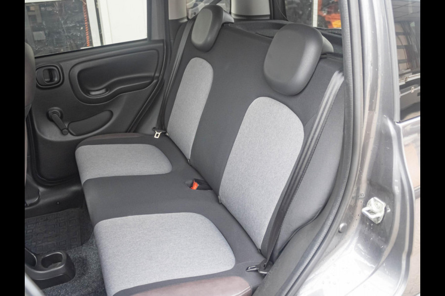 Fiat Panda TwinAir Turbo 4x4 Cross | Clima | Winter Pack | Dakrails | Privacy Glass | PDC | Enige in NL !