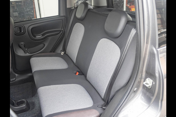 Fiat Panda TwinAir Turbo 4x4 Cross | Clima | Winter Pack | Dakrails | Privacy Glass | PDC | Enige in NL !