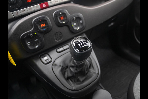 Fiat Panda TwinAir Turbo 4x4 Cross | Clima | Winter Pack | Dakrails | Privacy Glass | PDC | Enige in NL !