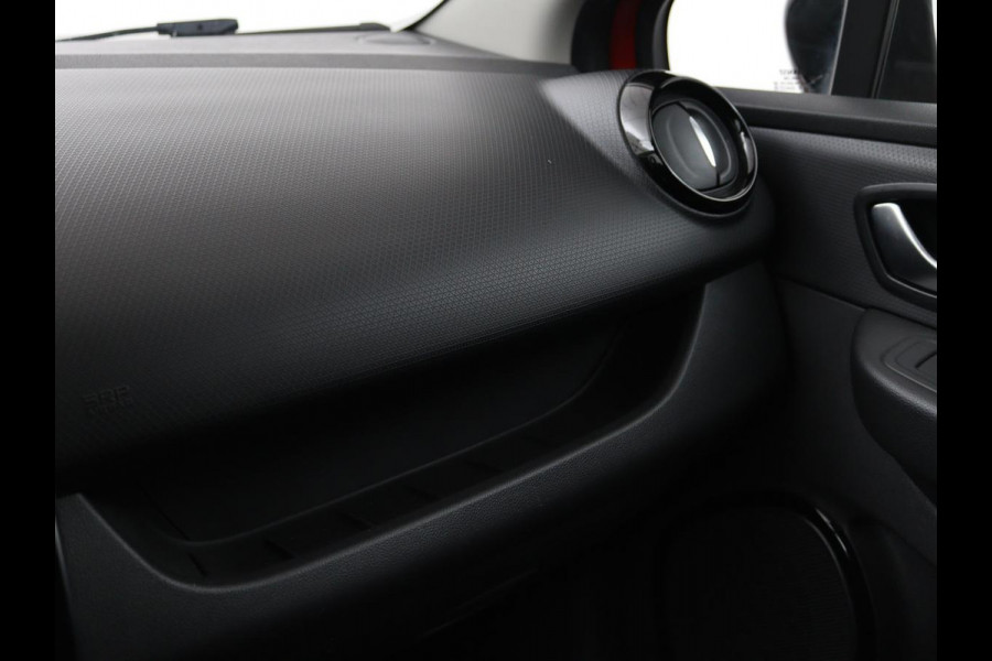 Renault Clio 0.9 TCe Limited | Navigatie | Bluetooth | Keyless | Cruise control | Airco | Parkeerhulp
