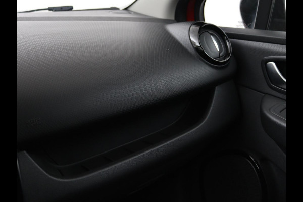 Renault Clio 0.9 TCe Limited | Navigatie | Bluetooth | Keyless | Cruise control | Airco | Parkeerhulp