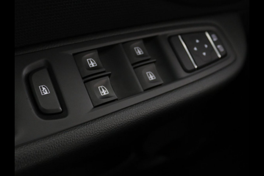 Renault Clio 0.9 TCe Limited | Navigatie | Bluetooth | Keyless | Cruise control | Airco | Parkeerhulp