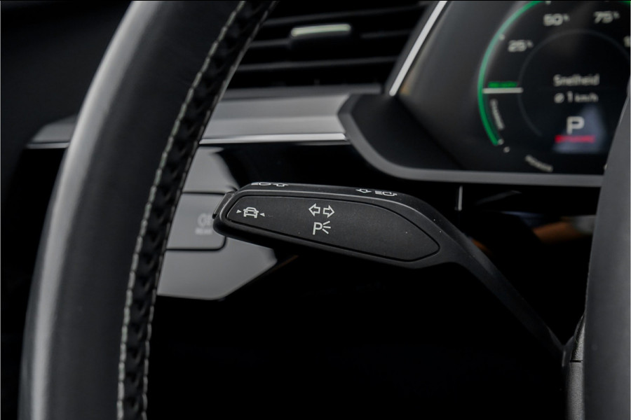 Audi e-tron 50 Quattro Launch Ed S-Line Black 71 kWh Pano ACC 21"