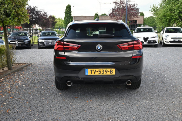 BMW X2 SDrive20i High Executive 192 PK Aut. Leder Led Cruise Clima 18''