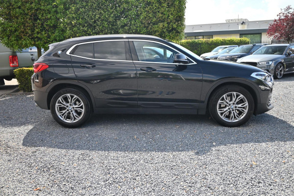 BMW X2 SDrive20i High Executive 192 PK Aut. Leder Led Cruise Clima 18''