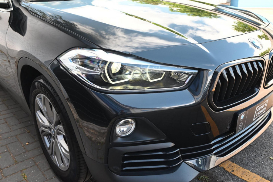 BMW X2 SDrive20i High Executive 192 PK Aut. Leder Led Cruise Clima 18''