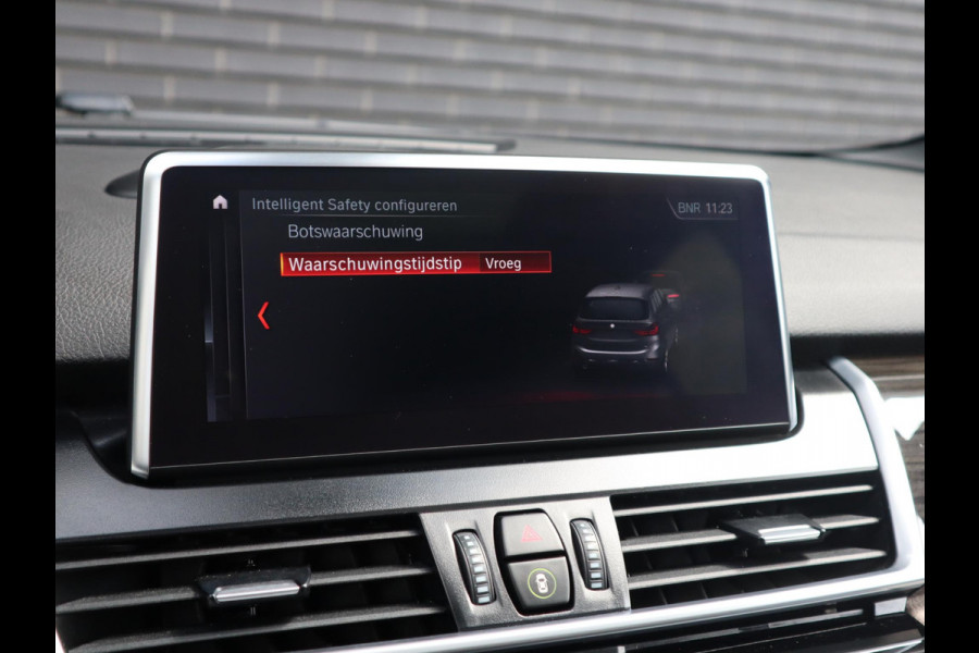 BMW 2 Serie Gran Tourer 218i High Executive | Head Up | Panodak | Memory stoelen | Trekhaak |