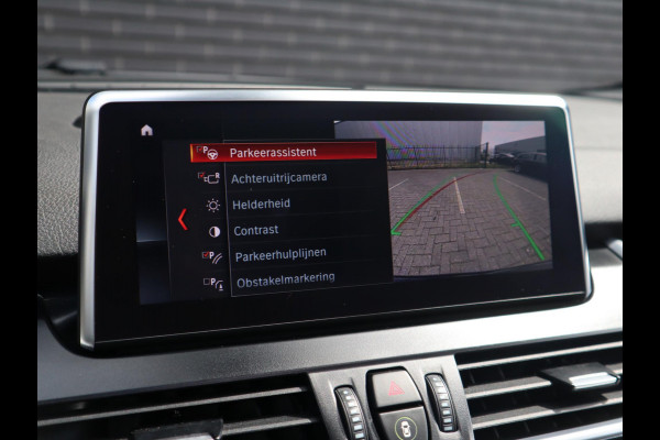 BMW 2 Serie Gran Tourer 218i High Executive | Head Up | Panodak | Memory stoelen | Trekhaak |