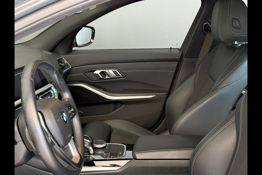 BMW 3-serie 320i 184PK Executive Edition Sportstoelen