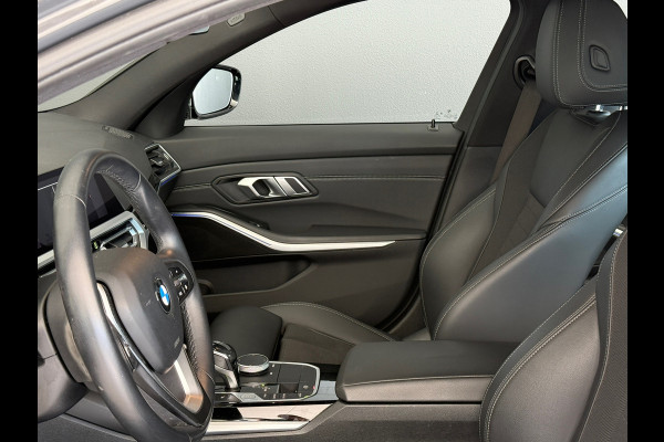 BMW 3-serie 320i 184PK Executive Edition Sportstoelen