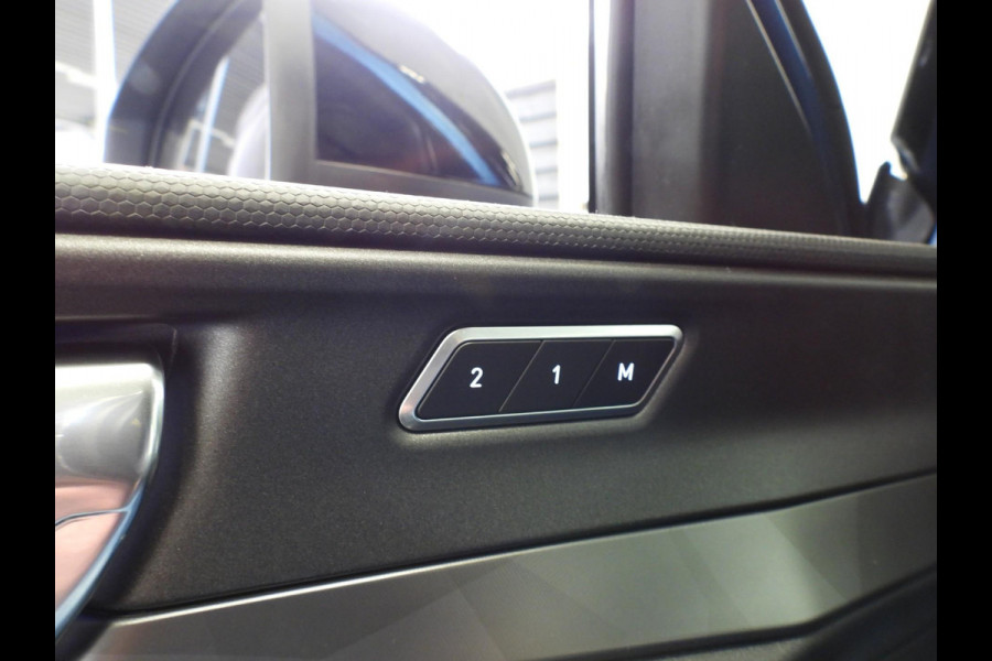 Lynk & Co 01 1.5 PHEV Plug-In NAVI/360CAM/SCHUIFDAK/LED/20"LMV!