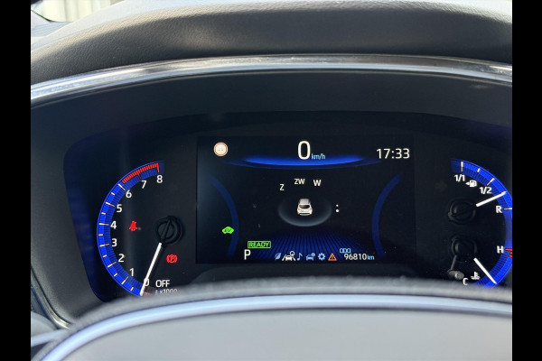 Toyota Corolla 2.0 Hybrid First Edition | Stoel + Stuurverwarming, 17 inch, Keyless, Privacy glass, Apple CarPlay/Android Auto