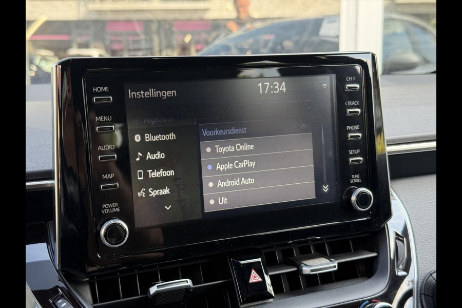 Toyota Corolla 2.0 Hybrid First Edition | Stoel + Stuurverwarming, 17 inch, Keyless, Privacy glass, Apple CarPlay/Android Auto