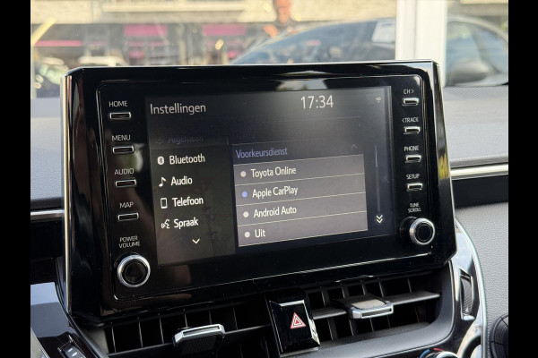 Toyota Corolla 2.0 Hybrid First Edition | Stoel + Stuurverwarming, 17 inch, Keyless, Privacy glass, Apple CarPlay/Android Auto