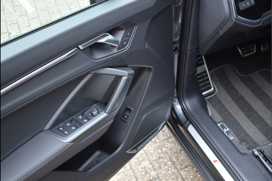 Audi Q3 35 TFSI S-Line Black Ed Navi 360 Camera Sfeer Keyless ACC 19 Inch