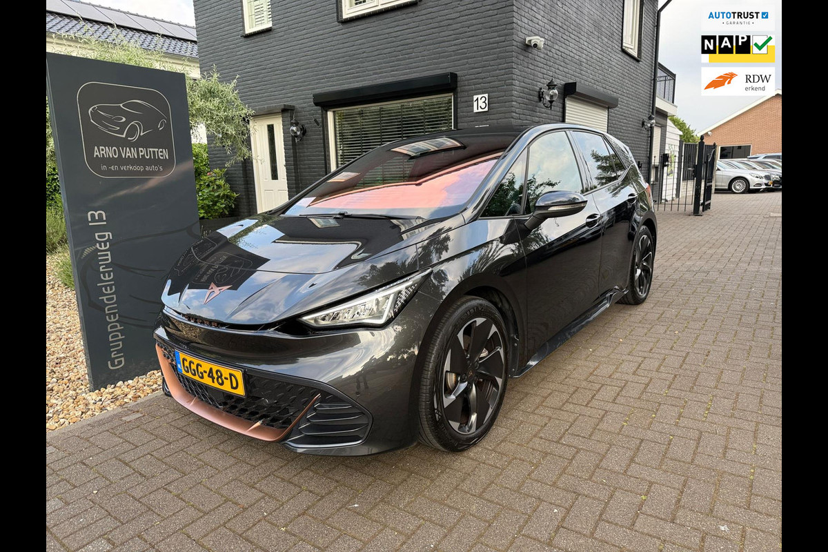 CUPRA Born Performance / Panoramadak / In Nieuwstaat! CUPRA Born Performance / Panoramadak / In Nieuwstaat!