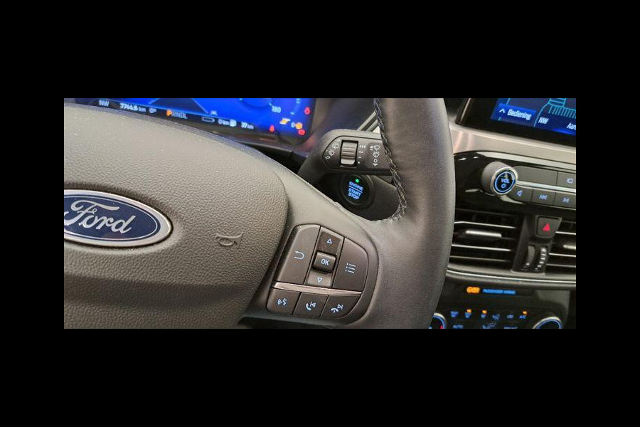 Ford Kuga 2.5 PHEV Titanium 225pk | Driver Assistance Pack | Winterpack | AGR Stoelen met half leder | Trekhaak Wegklapbaar | Michelin Cross Climate