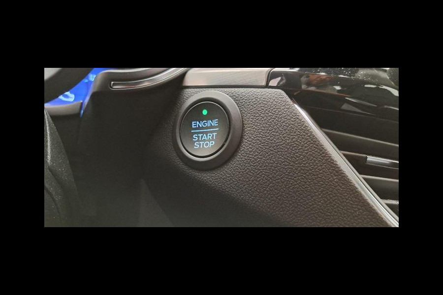Ford Kuga 2.5 PHEV Titanium 225pk | Driver Assistance Pack | Winterpack | AGR Stoelen met half leder | Trekhaak Wegklapbaar | Michelin Cross Climate
