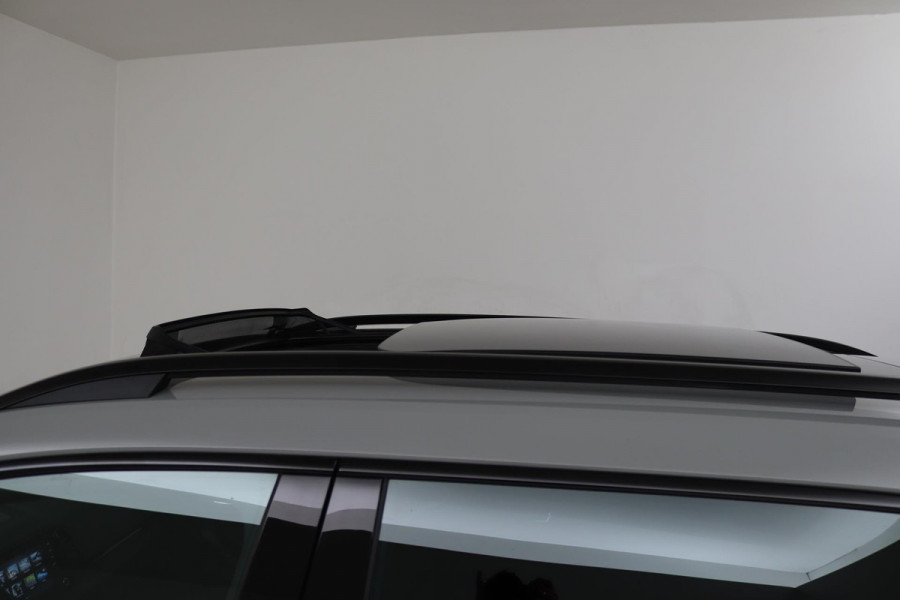 Škoda Karoq 1.5 TSI ACT Sportline Business (PANORAMADAK, STOEL-/STUURVERWARMING, ELEKT. TREKHAAK, ADAPTIVE CRUISE, CAMERA)