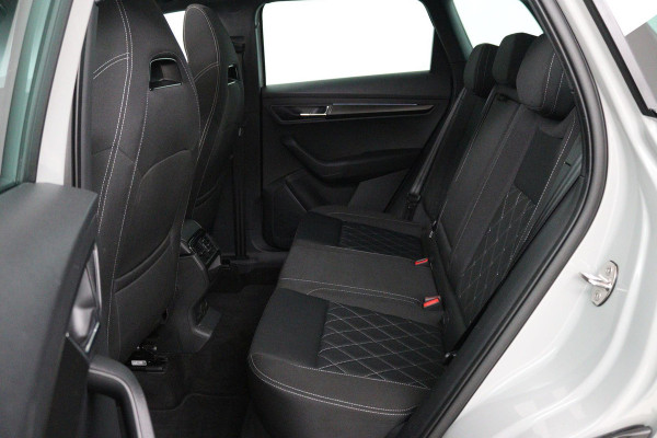 Škoda Karoq 1.5 TSI ACT Sportline Business (PANORAMADAK, STOEL-/STUURVERWARMING, ELEKT. TREKHAAK, ADAPTIVE CRUISE, CAMERA)
