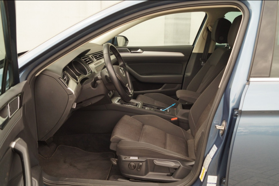 Volkswagen Passat Variant 1.5 TSI 150pk DSG Comfortline Business -NAVI-ECC-