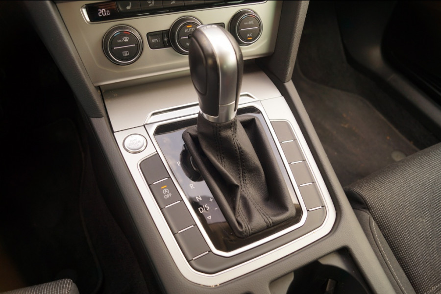 Volkswagen Passat Variant 1.5 TSI 150pk DSG Comfortline Business -NAVI-ECC-