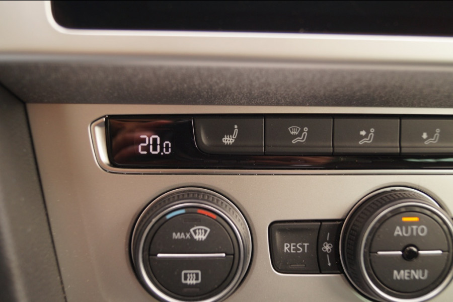 Volkswagen Passat Variant 1.5 TSI 150pk DSG Comfortline Business -NAVI-ECC-